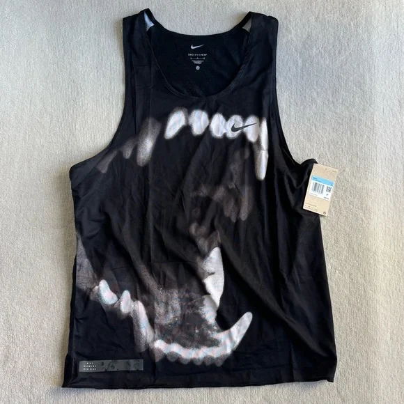 Nike DRI-FIT ADV Run Division Pinnacle Men's Tank - Picture 3 of 5